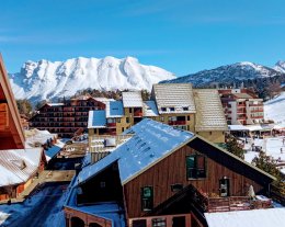 ROCHERS BLANCS    EXPO SUD  FACE AUX PISTES