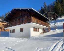 Chalet Privé LE  P'TIT SCHUSS 100 m2 ambiance cosy dans un écrin de verdure à à 150m des pistes pour randonner - Classé 3*