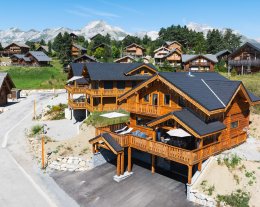 Entre Cerfs et Loups, 13 pers, 280 m², classé 5 diamants, sauna