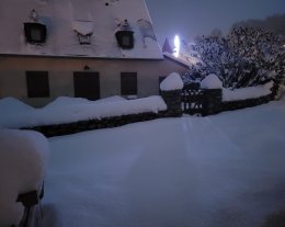 MAISON AU COEUR DE LA VALLEE DU LOURON                                                                                                                  