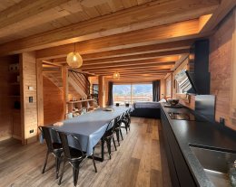 Chalet mitoyen proche pistes avec sauna