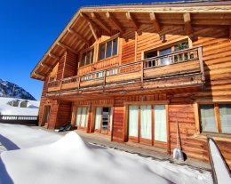 SUPERBE APPARTEMENT AU PIEDS DES PISTES