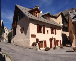 La Montagnole *** : grande loggia plein Sud face au glacier