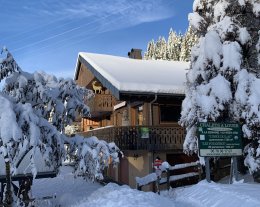 Châtel + 390 M²19 pers + 3 enfants et 4 bébés au  bord du lac ,remontées a 400 m   