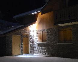 Appartement Perce Neige 1 au rez-de-chaussée d'un Chalet familial