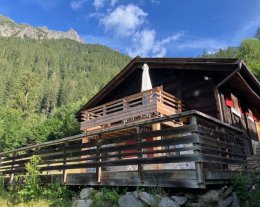 chalet de charme dans Chamonix avec vue panoramique sur le Mont Blanc