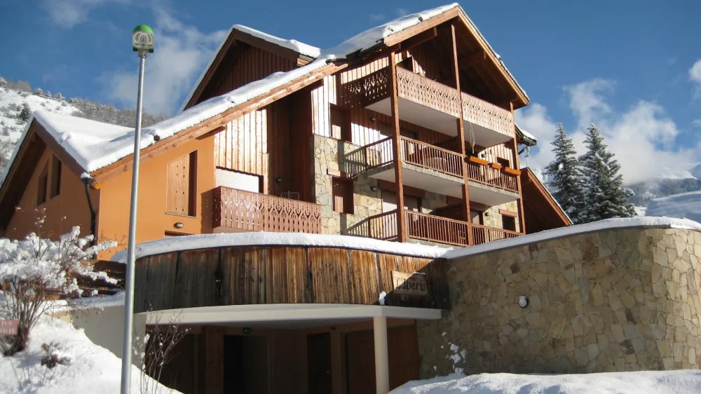 Ref. seite - sur les hauteurs de chantemerle au calme avec 3 chambres