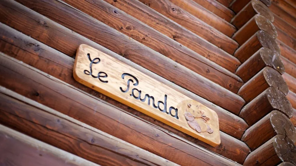 Chalet panda