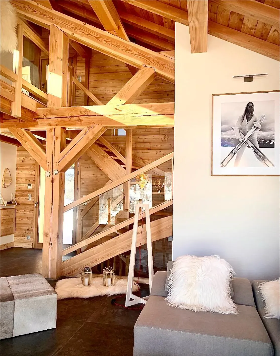 Neuf, contemporain avec spa, vue panoramique
