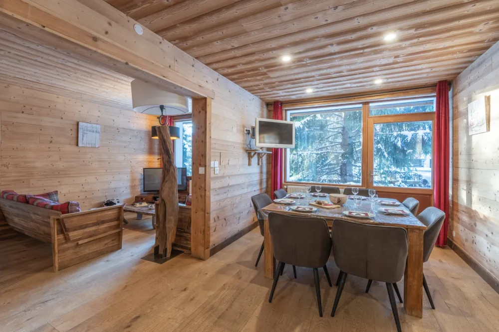Chalet alpe d'huez à 1850 m 8 p- 3 chambres-3 salle d'eau-local à ski
