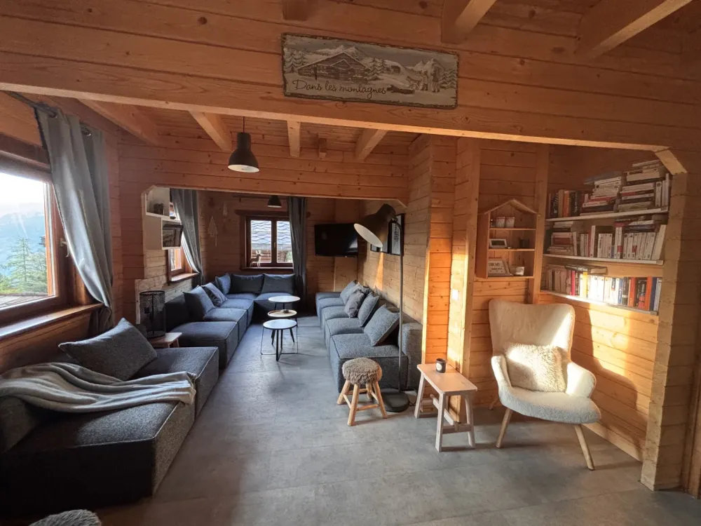 Chalet savoyard cosy • ski, jacuzzi & parkings ****