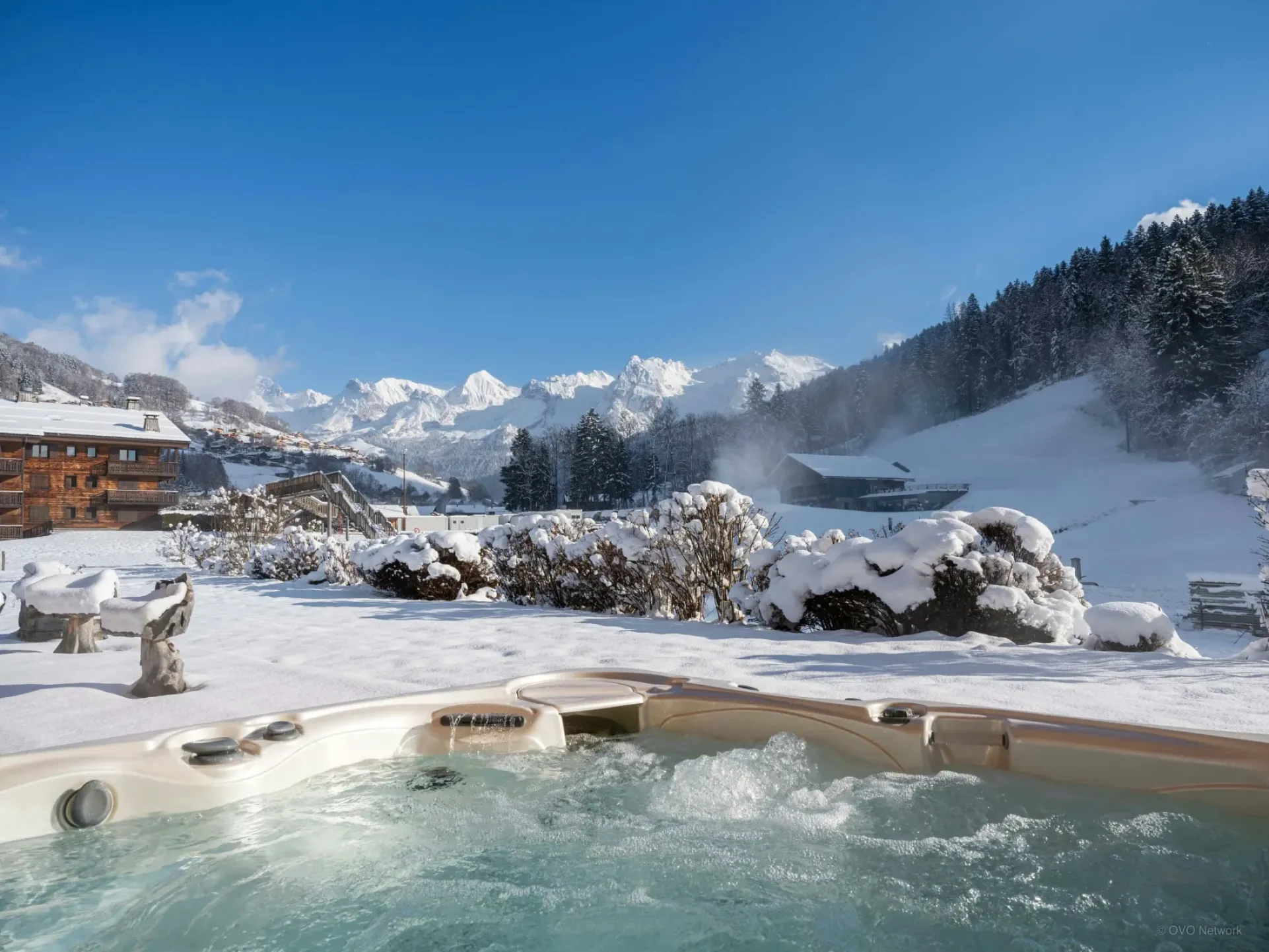 Jacuzzi & vue d'hiver
