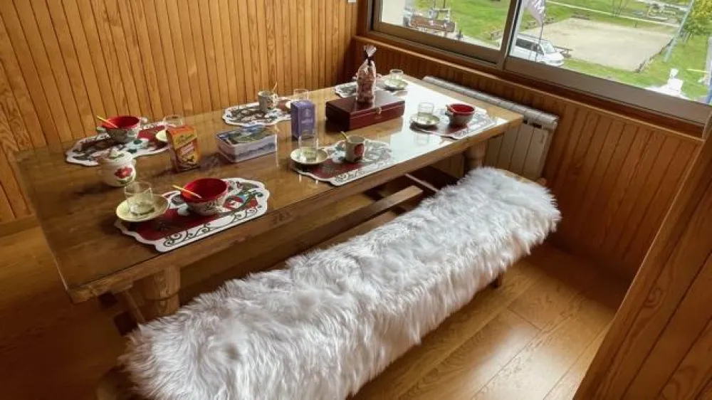8 personnes coeur de station -75 m2 - 3 chambres - parking privatif couvert