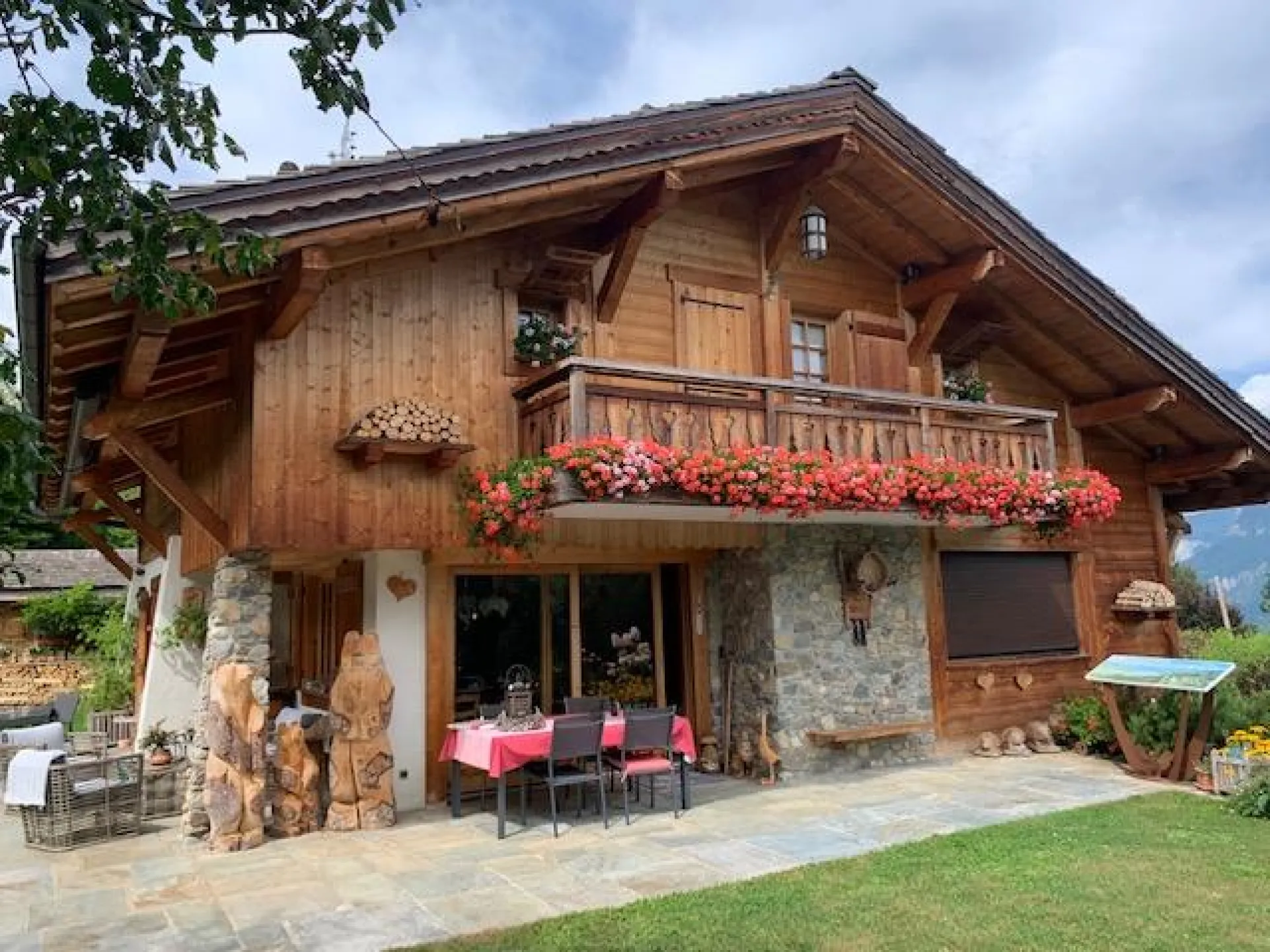 façade Sud EST avec terrasse