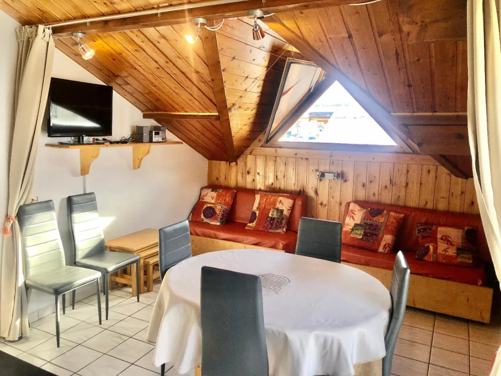 Morlana - charmant t2, balcon plein sud vue sur la piste luc alphand