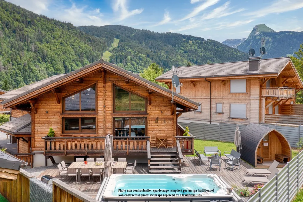 Le magnifique Chalet Paradis Blanc Morzine en été 