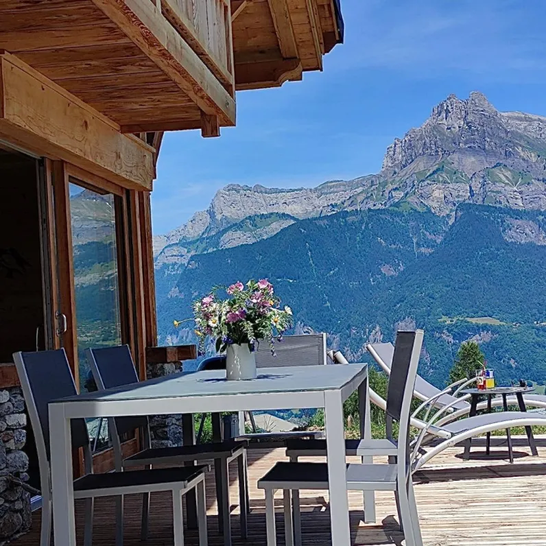 Terrasse vue Aguilles de Warens