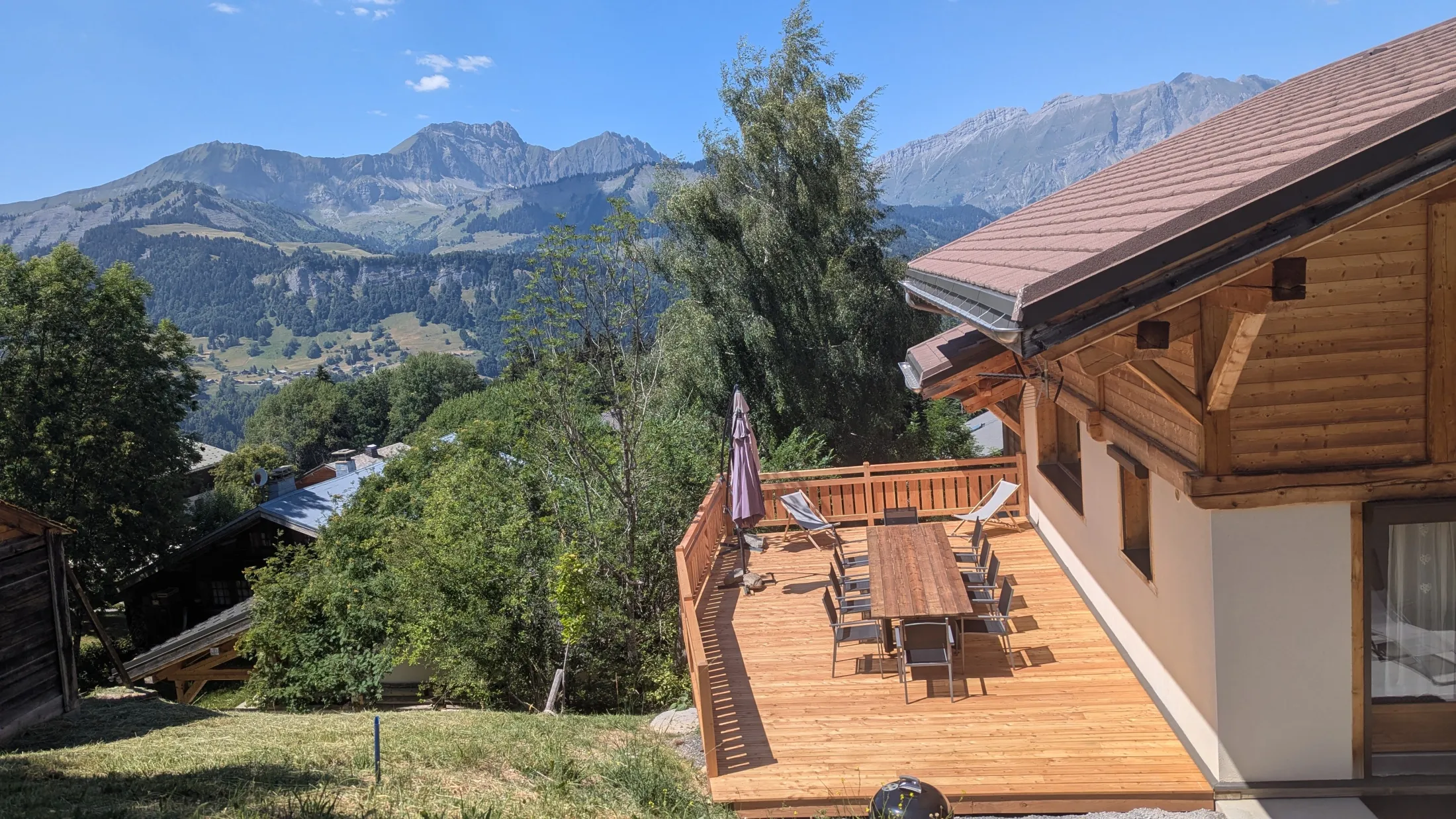 Au pied des pistes - etoile 4/12 personnes très spacieux sauna, jacuzzi et billard