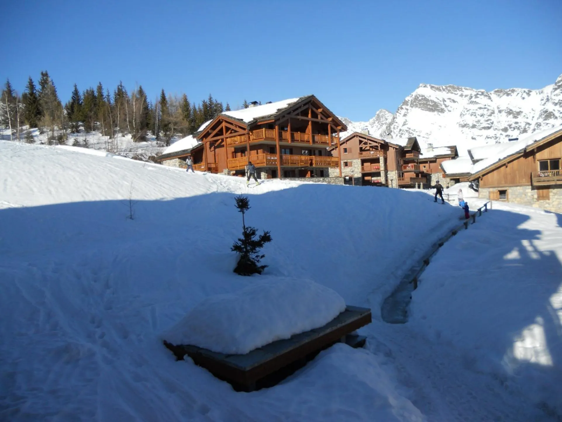 Retour ski au pieds -  a 100 mètres du remonte pente