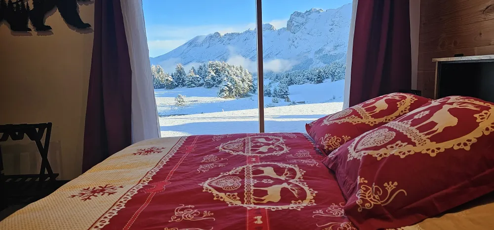 Chambre Parentale avec une belle vue sur les Montagnes