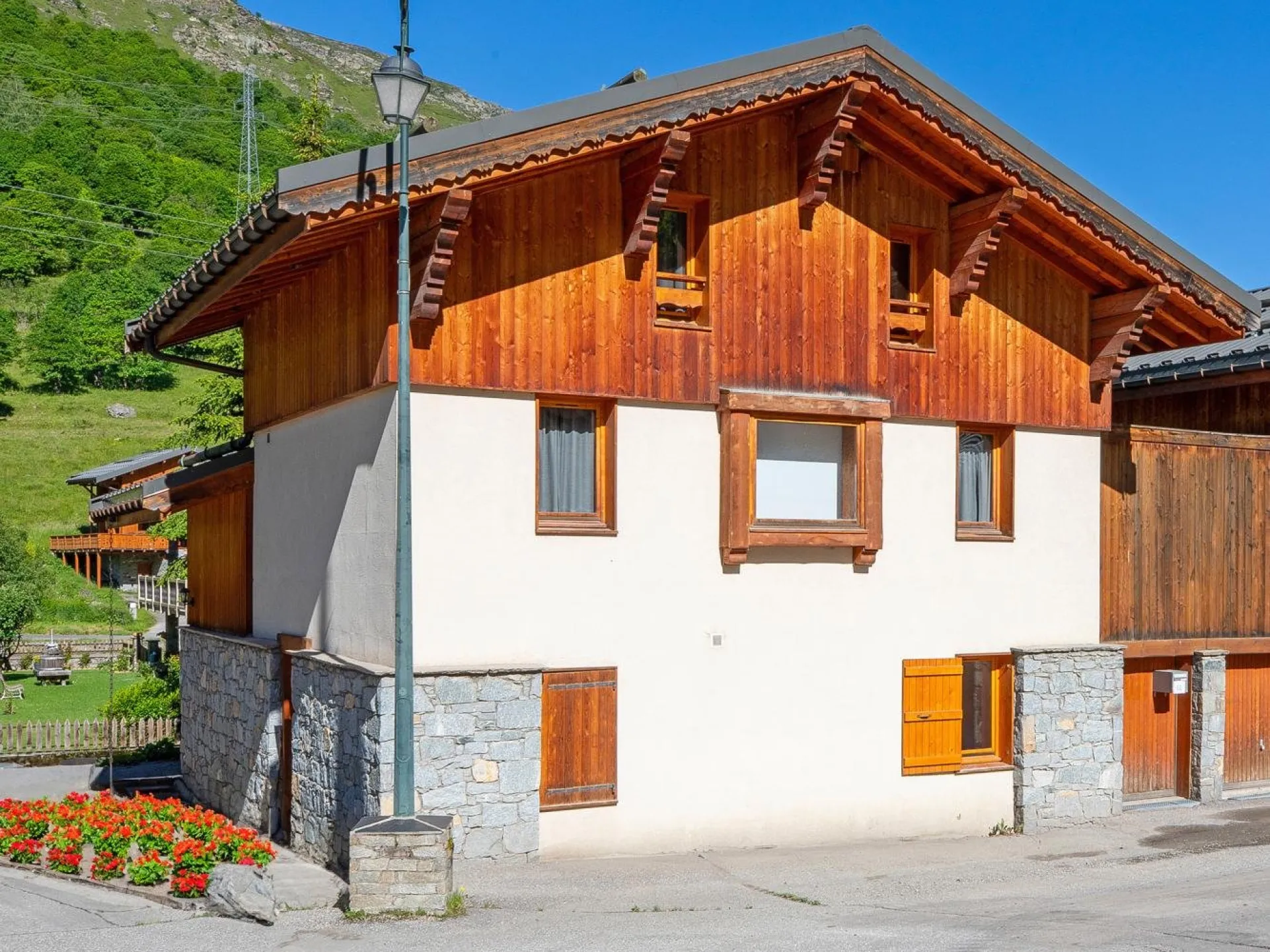 Chalet Bettaix Rose