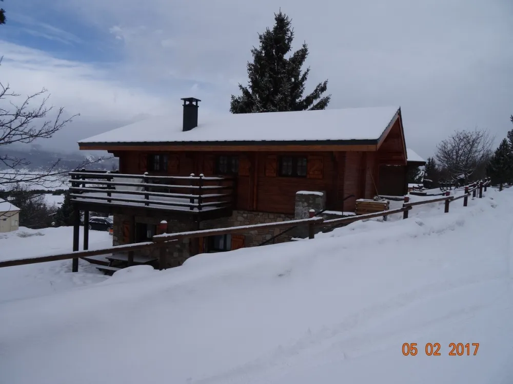 Chalet à eyne 66800 face à font romeu