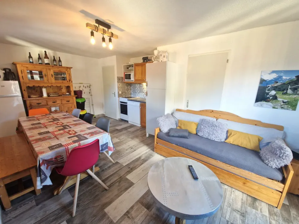 4 pièces 6/8 personnes 48m²