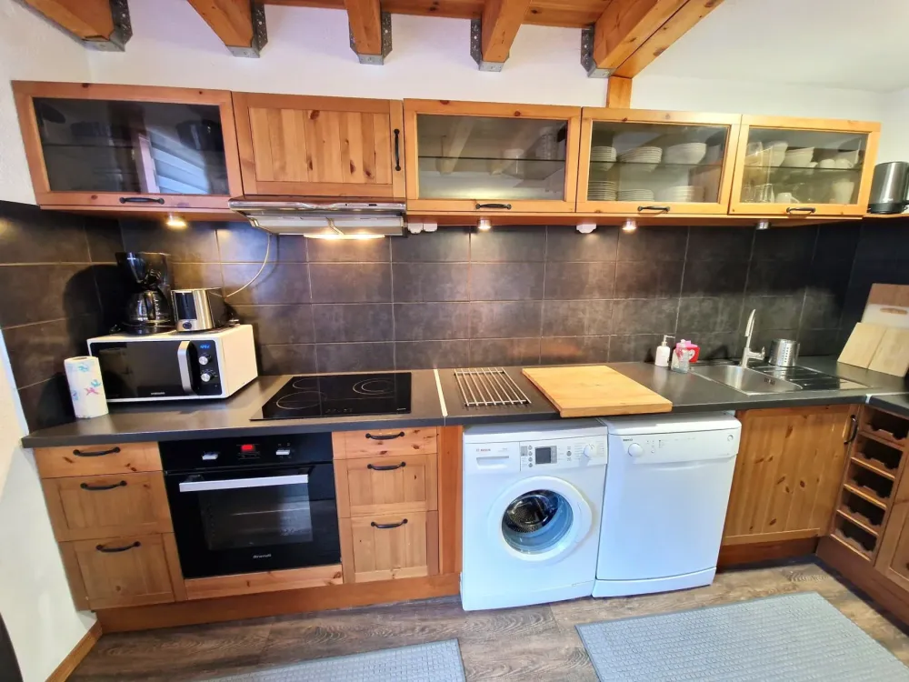 4 pièces +cabine 6/8 personnes coeur station 50m²