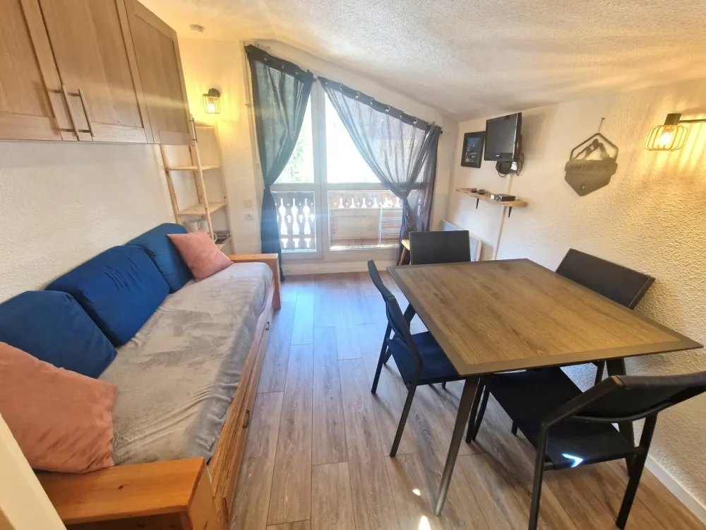 Studio 3 personnes en plein coeur station 19m²