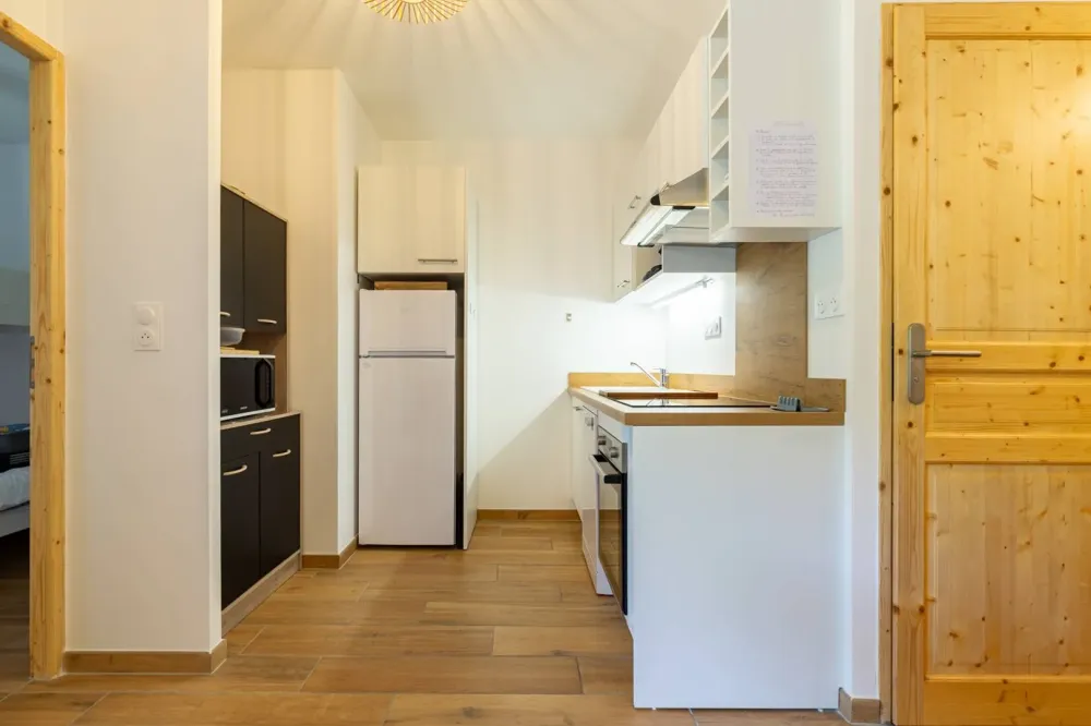 Genos appartement 5 personnes proche lac wifi