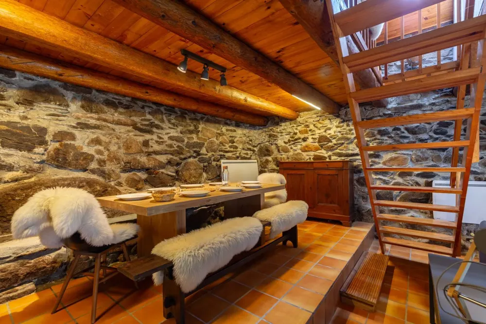 Grange rénovée pour 8 personnes aneran