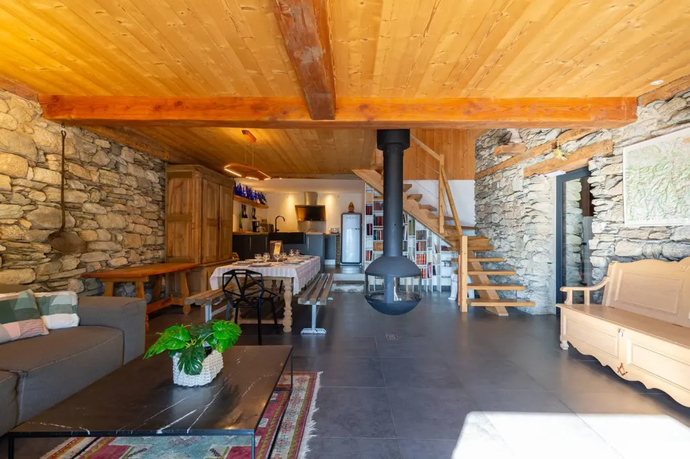 Chalet coup de cœur au cœur du village de soulan – wifi inclus