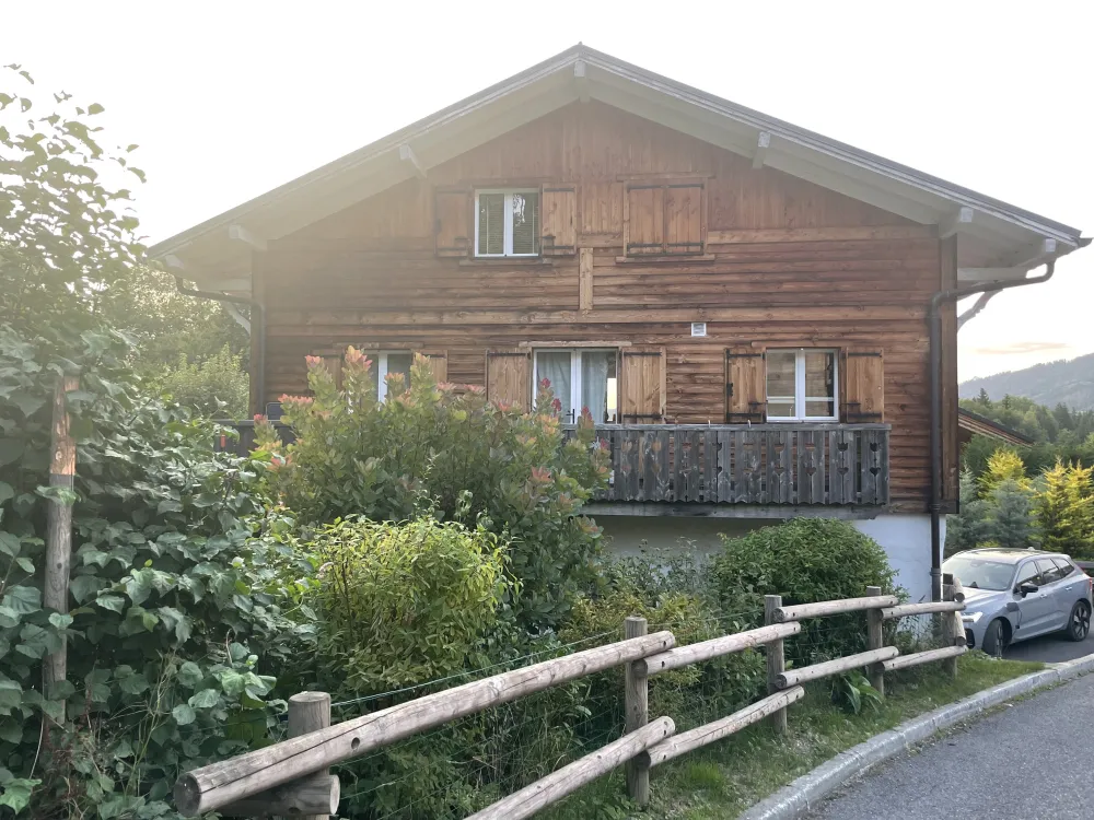 photo chalet côté balcon