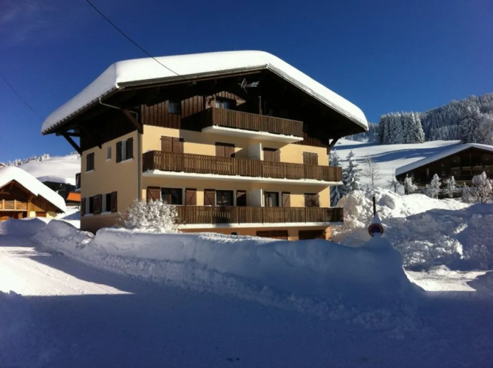 Chalet de 5 appartements idealement situe au pied des pistes