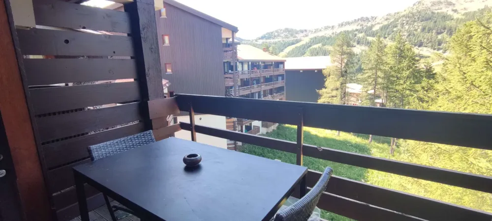 2/3 pieces mezzanine au calme du hameau