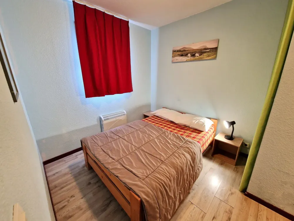 2 pièces +cabine 6/8 personnes coeur station 42m²