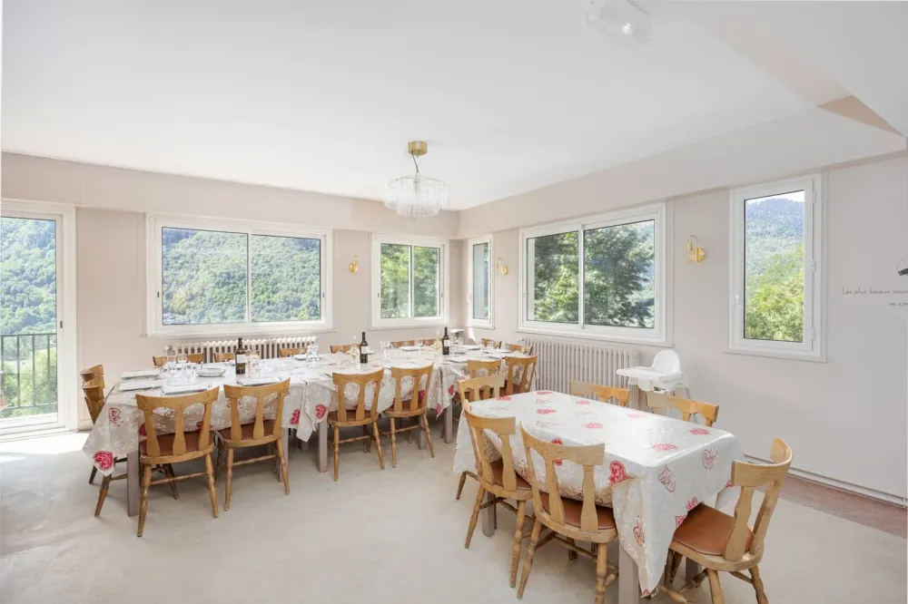 Maison 15 personnes à 5 minutes de loudenvielle et peyragudes