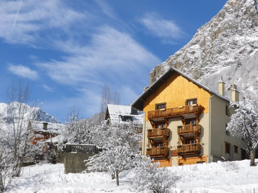 Vue global du Chalet en hiver