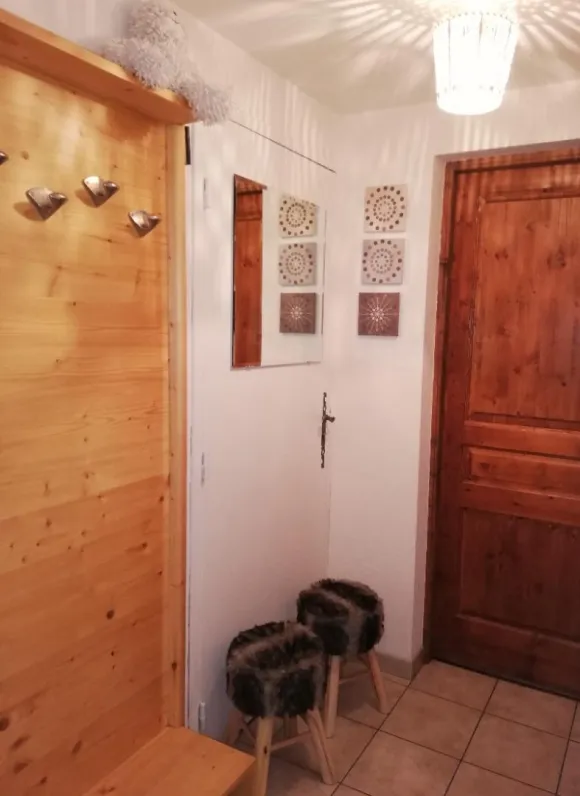 Hall d'entrée, vestiaire au rez de chaussée