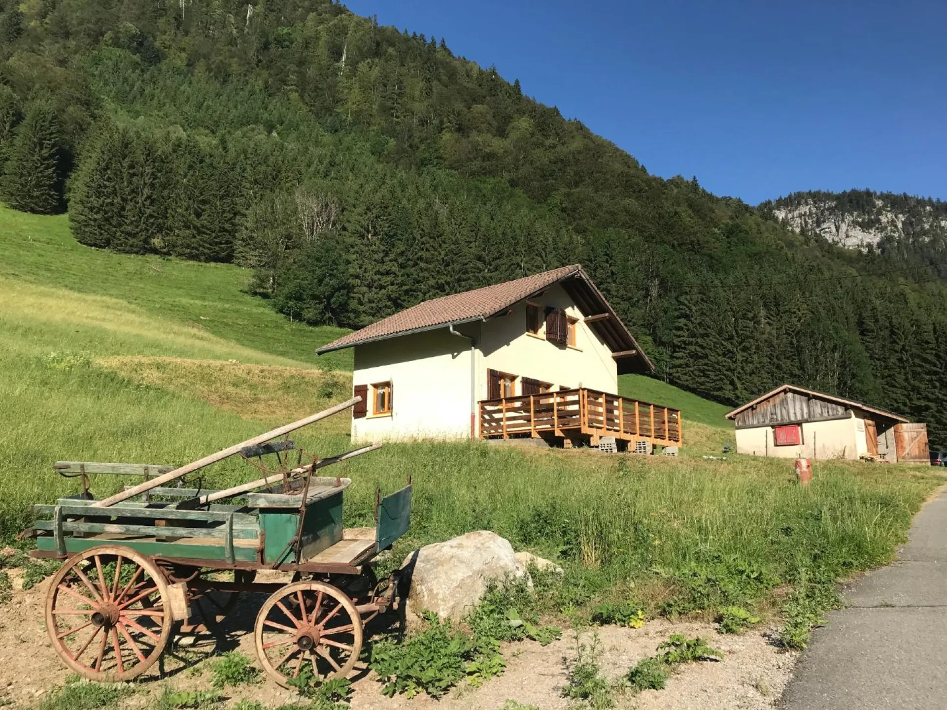 Le Chalet La Haute-Frasne en été