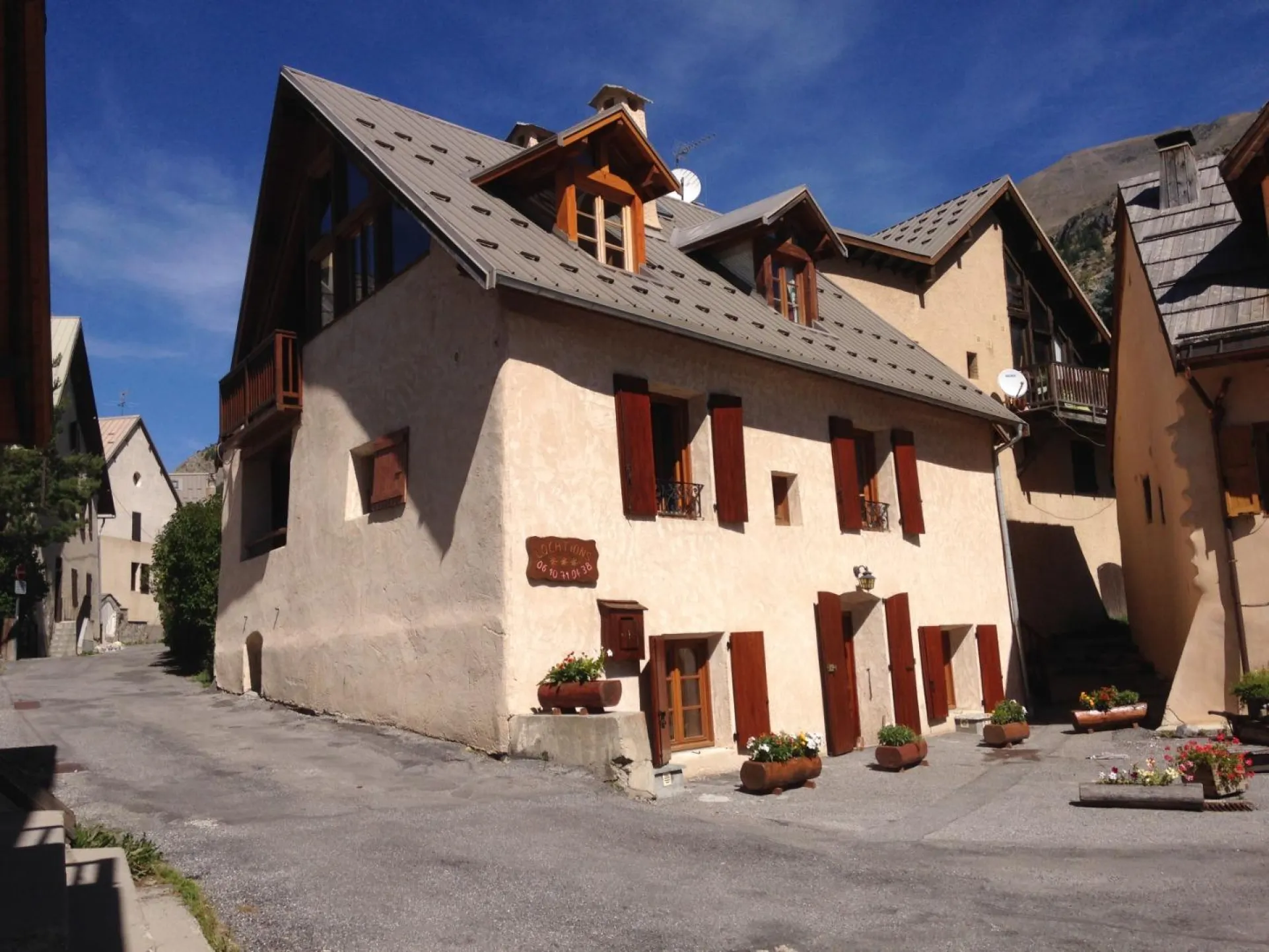 L'aya *** : terrasse plein sud, face au glacier