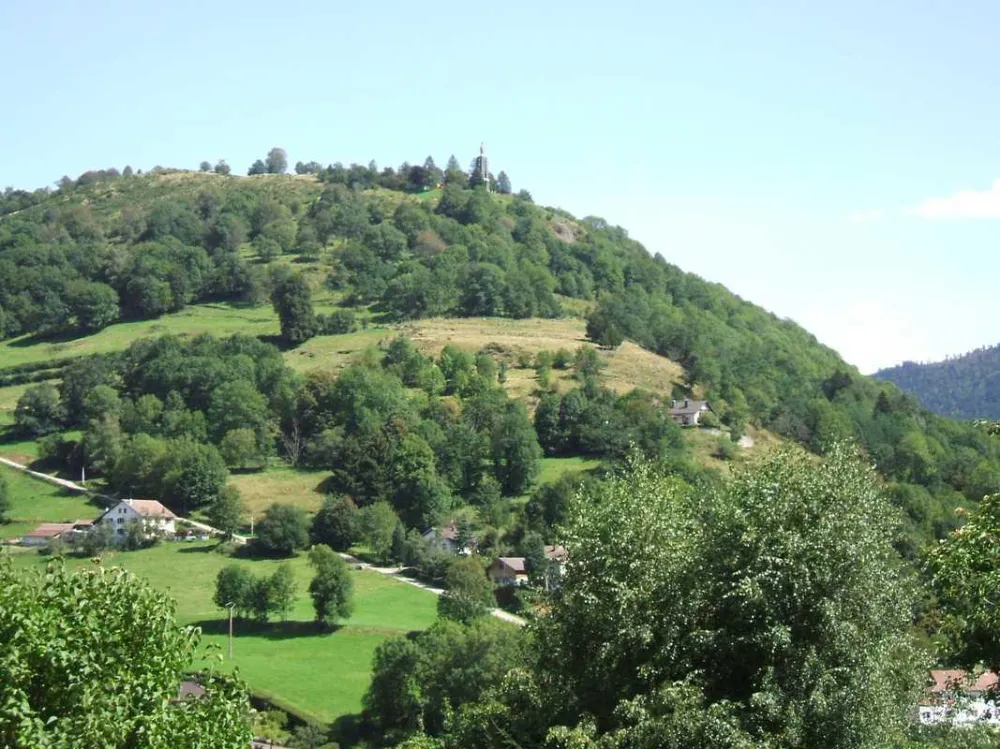 Vue sur la montagne face à la location coté Est

