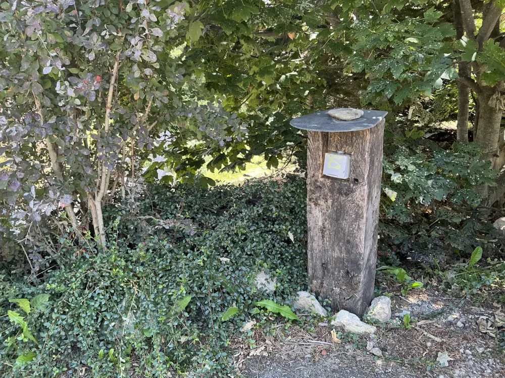 L'indispensable prise électrique sur le parking 