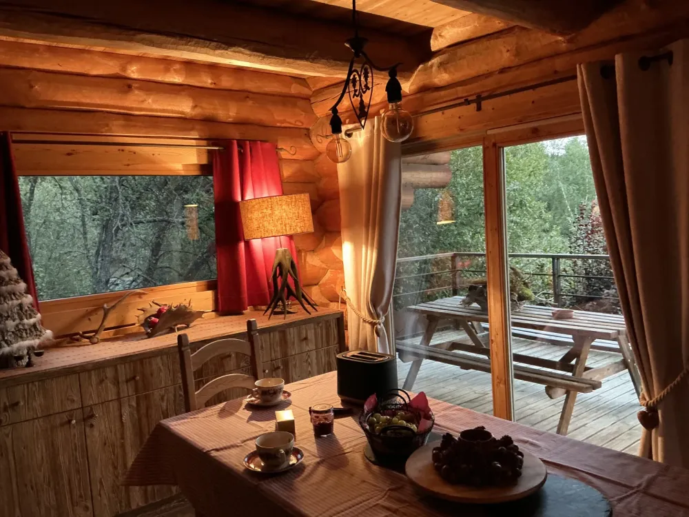 Chalet de charme " des deux écureuils "  familial et douillet pour10personnes