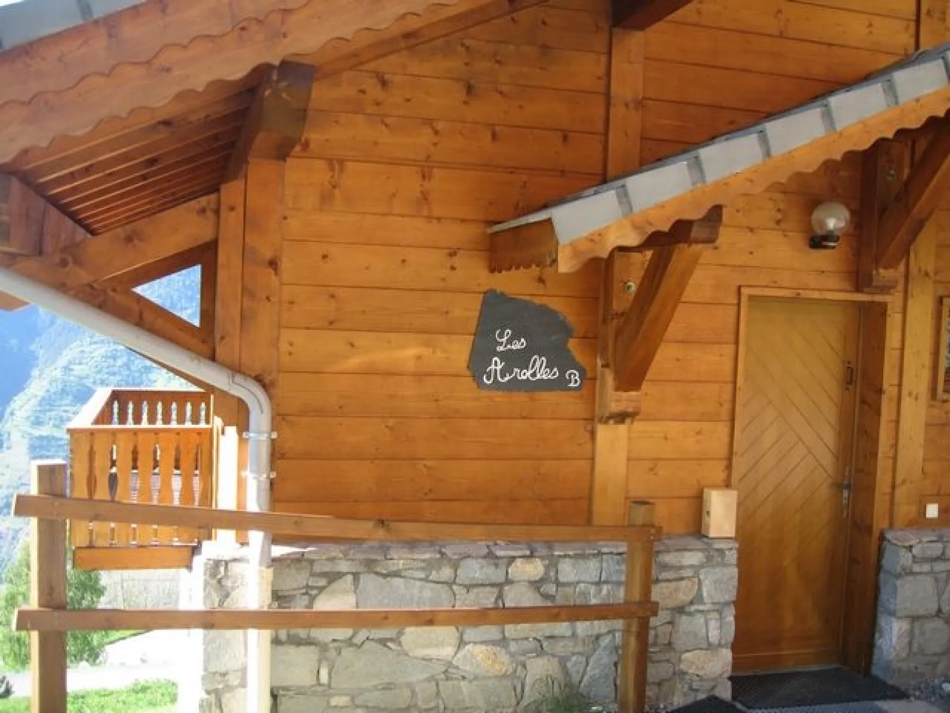 Vue chalet (entrée)