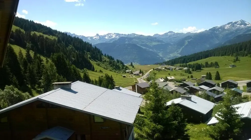  le Beaufortain, vu de la terrasse.