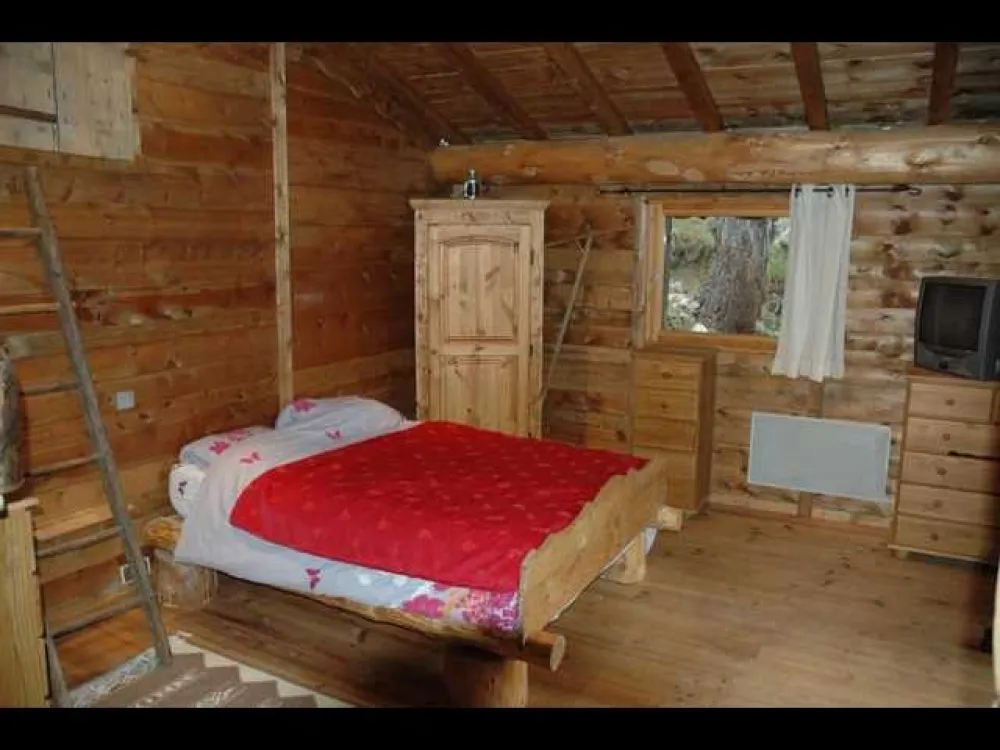 la grande chambre de plein pied face sud