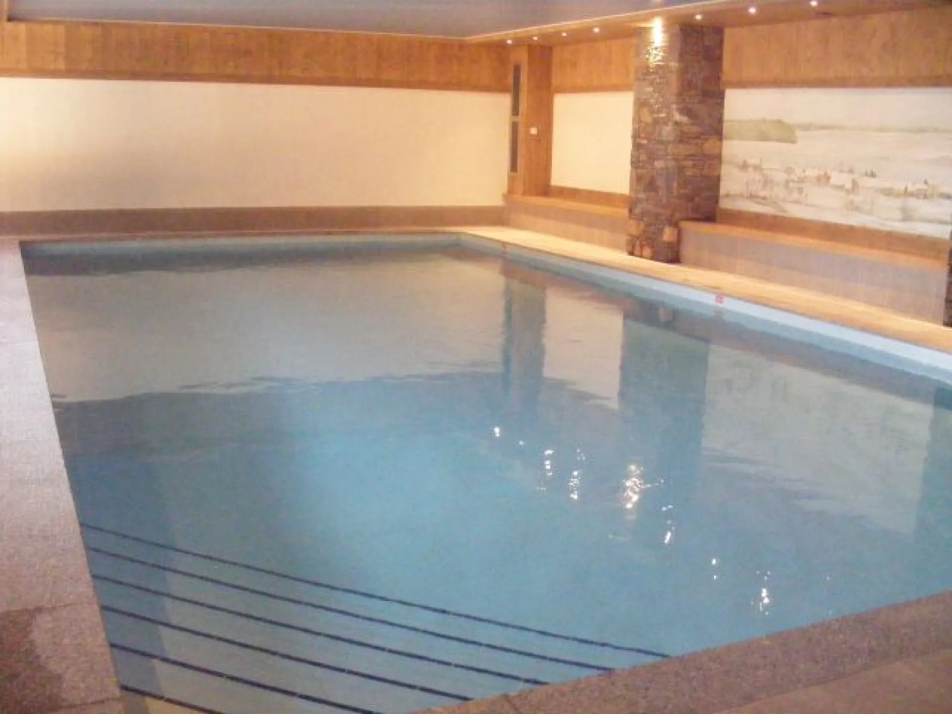 piscine chauffée accès direct par ascenseur