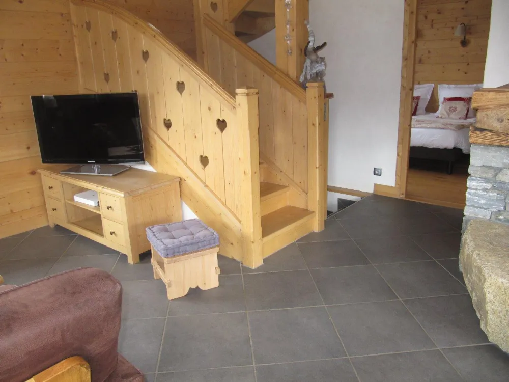 Chalet erosion
