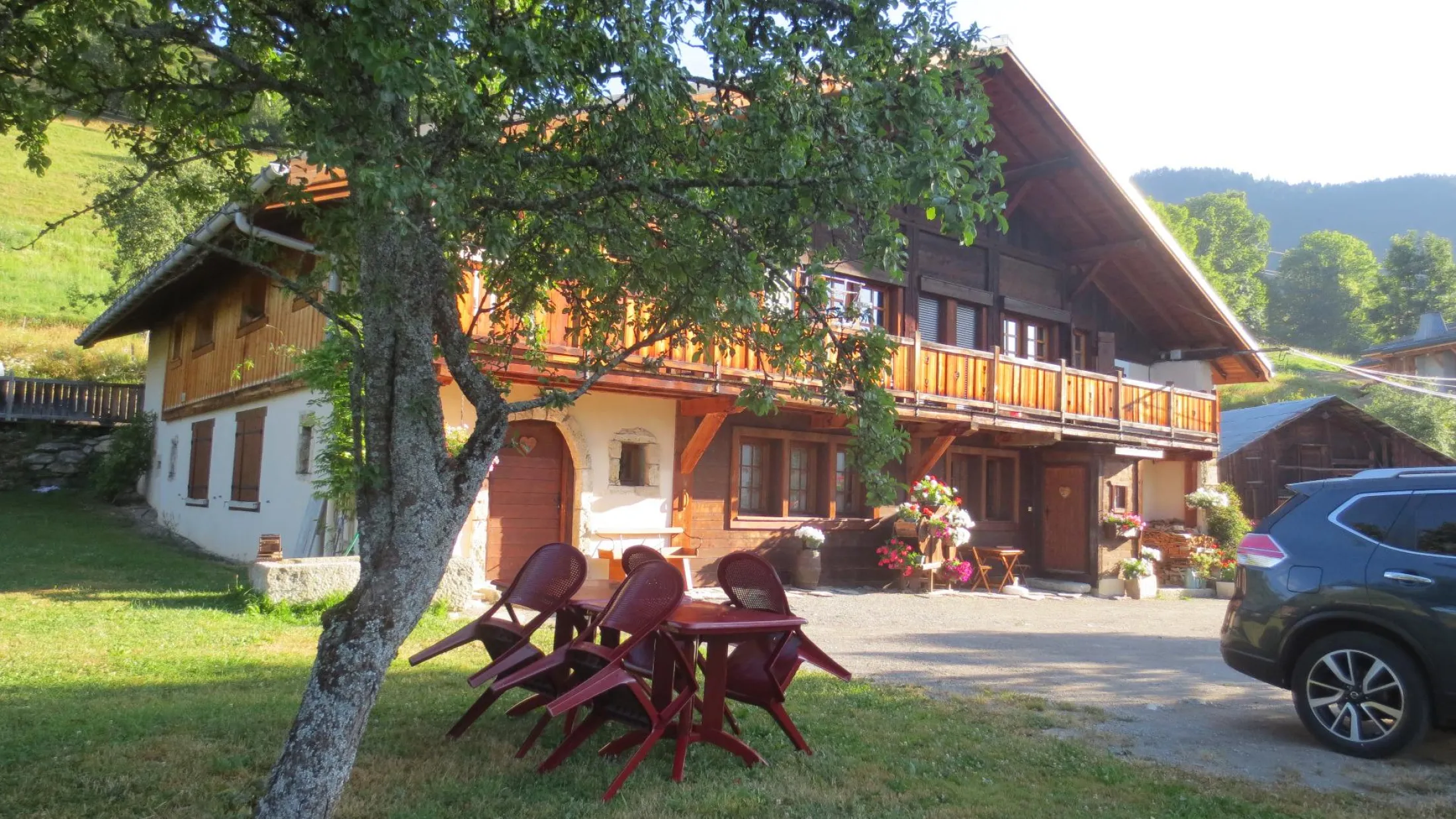 LA   FERME  ARVIN   c'est le calme avec de l'ombre  